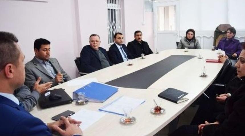 Besni İl&ccedil;e Milli Eğitim Komisyonu Toplandı