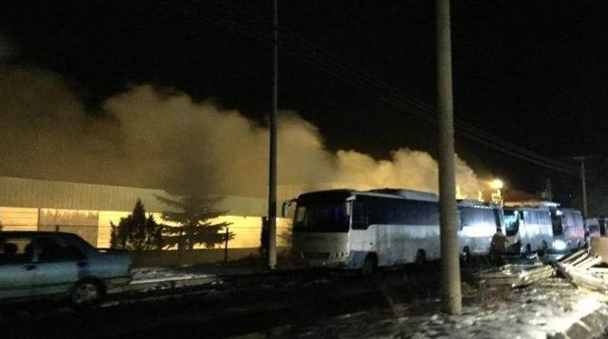 Parke Fabrikasında Yangın Paniği