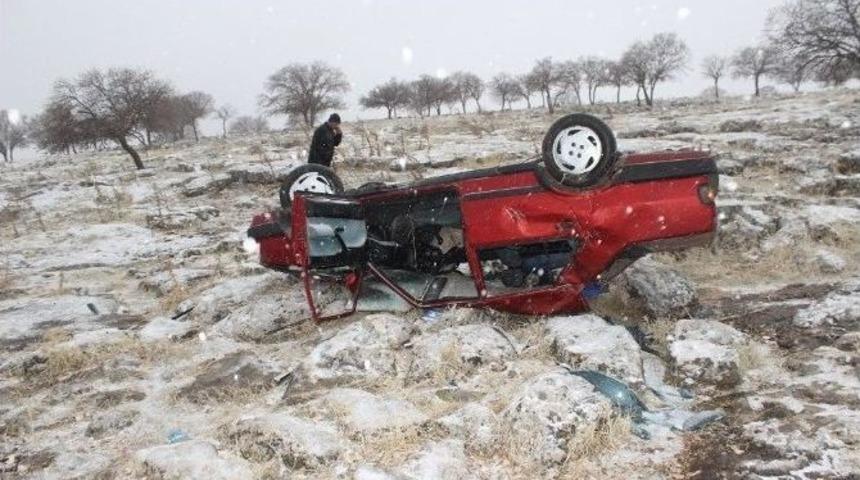 Yavuzeli&rsquo;nde Trafik Kazası: 1 &Ouml;l&uuml;, 2 Yaralı