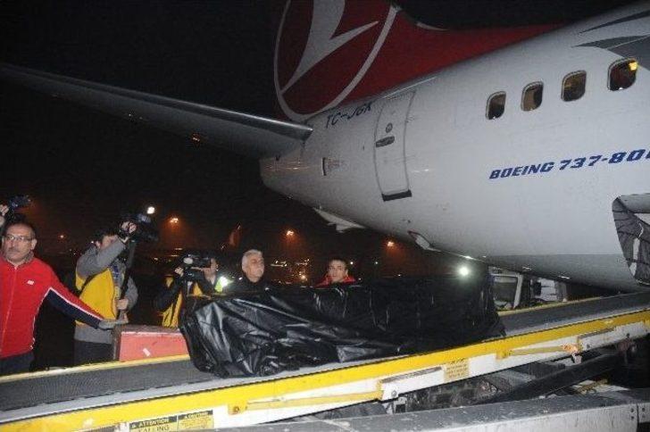 Halis Toprak’ın Cenazesi Türkiye’ye Getirildi G2