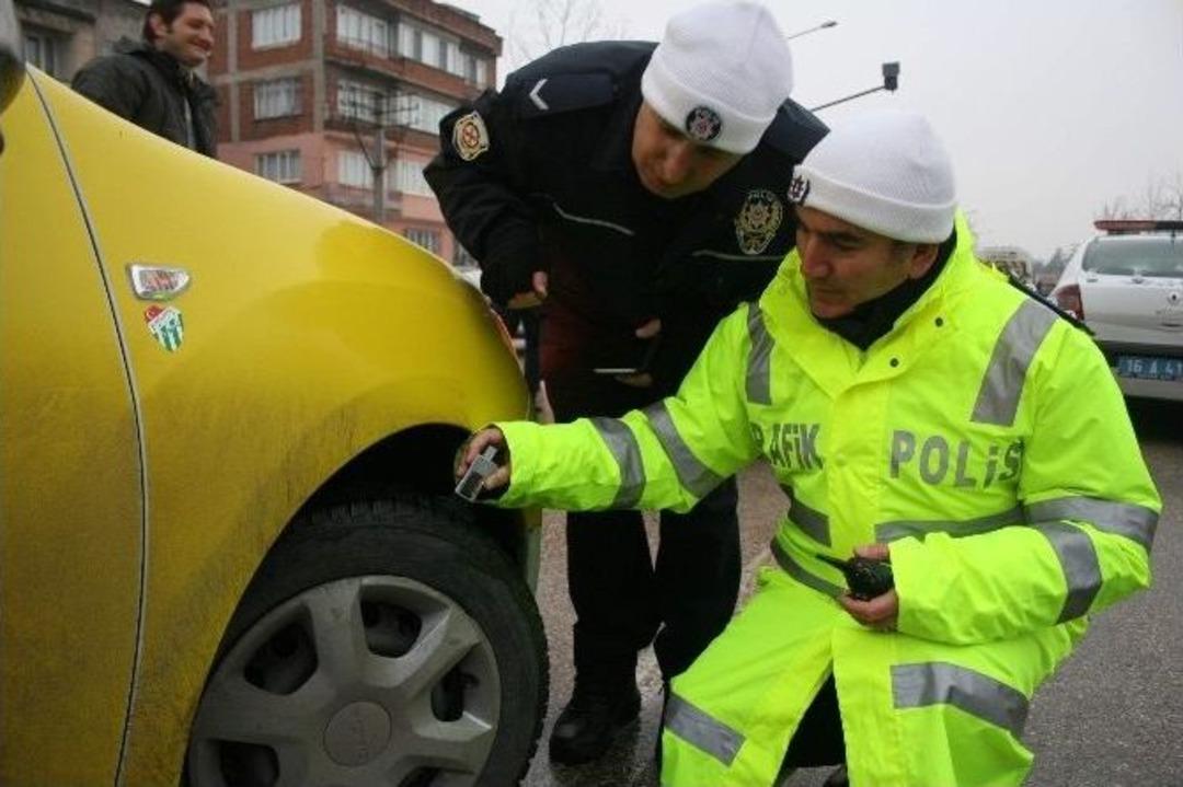 (&ouml;zel Haber) Kar Lastiği Taktırmayan Ticari Ara&ccedil;lara Ceza Yağdı
