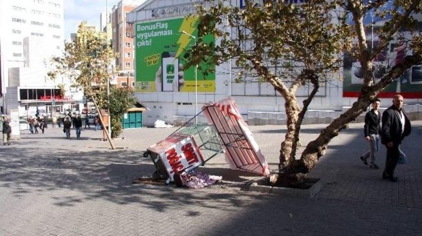 Bursa&rsquo;da Lodos Hayatı Olumsuz Etkiledi...