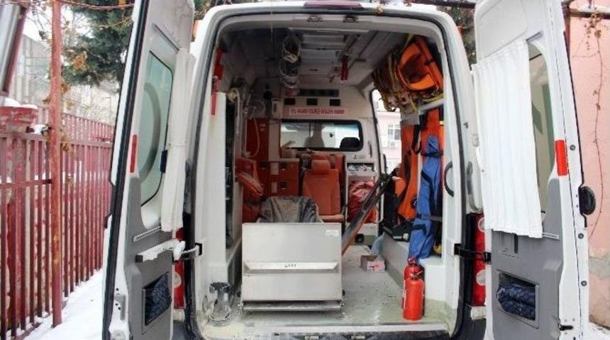 Hasta Taşıyan Ambulans Facianın Eşiğinden D&ouml;nd&uuml;