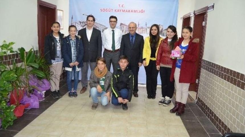 &ldquo;sevgi, Barış Ve Dostluk Treni&rdquo; Yola &Ccedil;ıktı