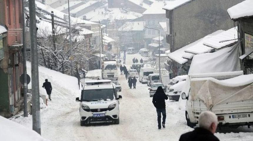 18 K&ouml;ye Ulaşım Sağlanamıyor
