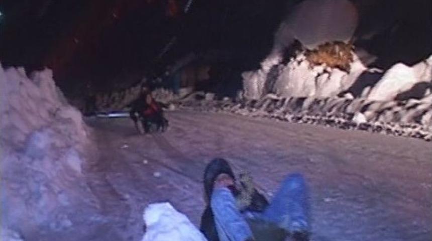 Hakkarili &Ccedil;ocukların Kayma Keyfi