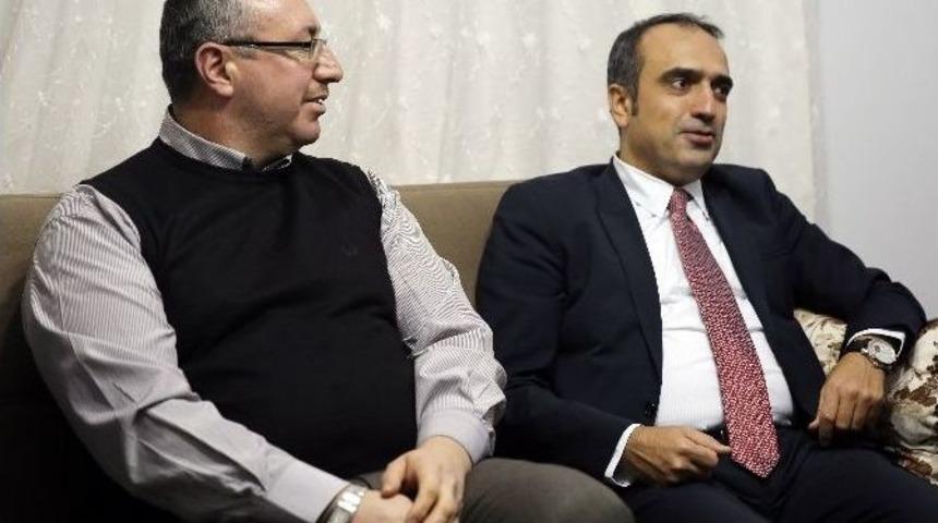 Ak Parti Siyasi Ve Hukuki İşler Başkan Yardımcısı Cuma İ&ccedil;tan Ensar Vakfı&rsquo;na Konuk Oldu