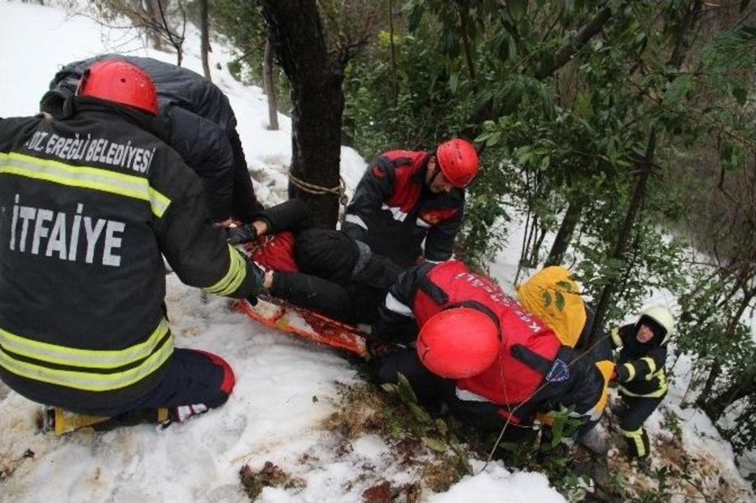 Yaralanan Avcı, İtfaiye Tarafından G&uuml;&ccedil;l&uuml;kle Kurtarıldı