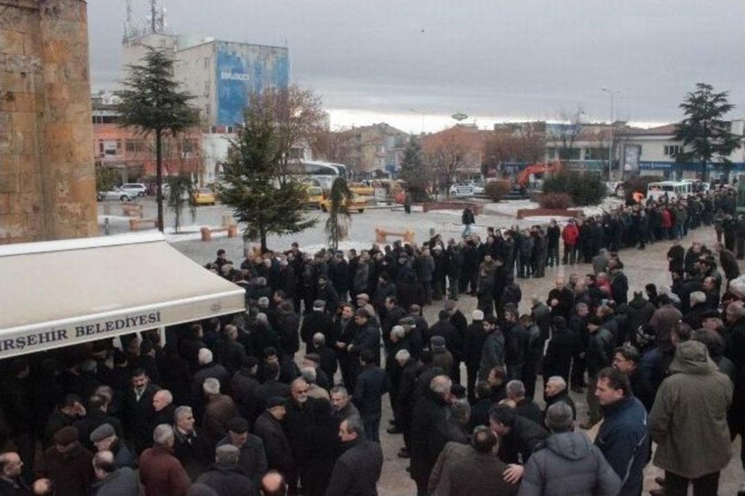 Kırşehir&rsquo;deki Otob&uuml;s Kazasında &Ouml;len Şahıs Defnedildi