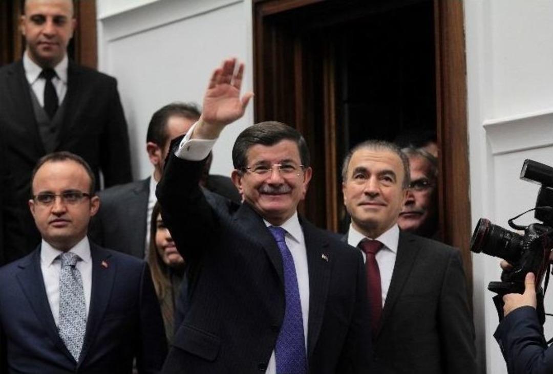 2016 Yılının İlk Ak Parti Grup Toplantısı&rsquo;nda &rsquo;yeni Anayasa&rsquo; Vurgusu