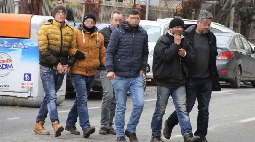 Samsun&rsquo;da Uyuşturucu Operasyonu: 8 G&ouml;zaltı