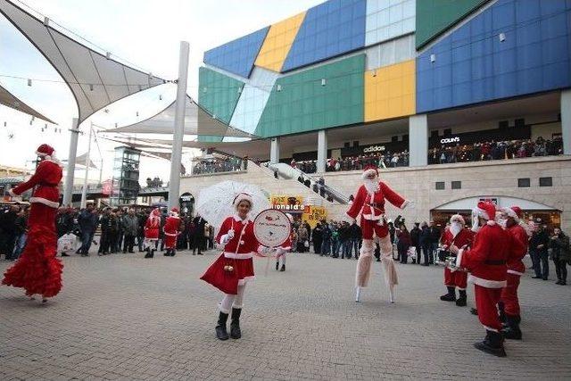 Forum Mersin’den ’yeni Yıla Merhaba’ Etkinliği