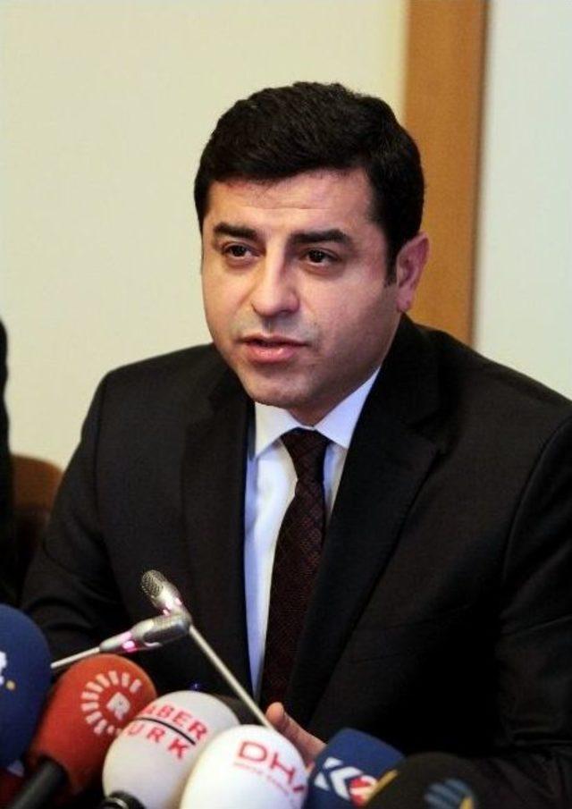 Hdp Eş Genel Başkanı Selahattin Demirtaş: