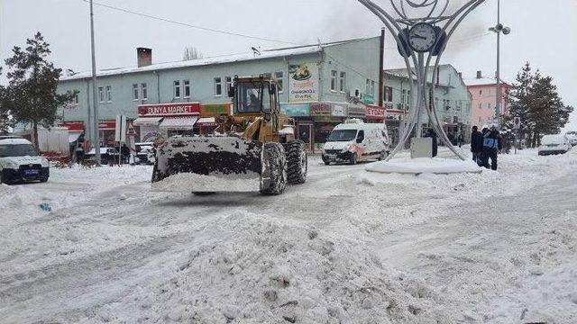 Yıldızeli’nde Kar Tatili Uzatıldı