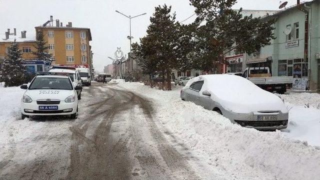 Yıldızeli’nde Kar Tatili Uzatıldı