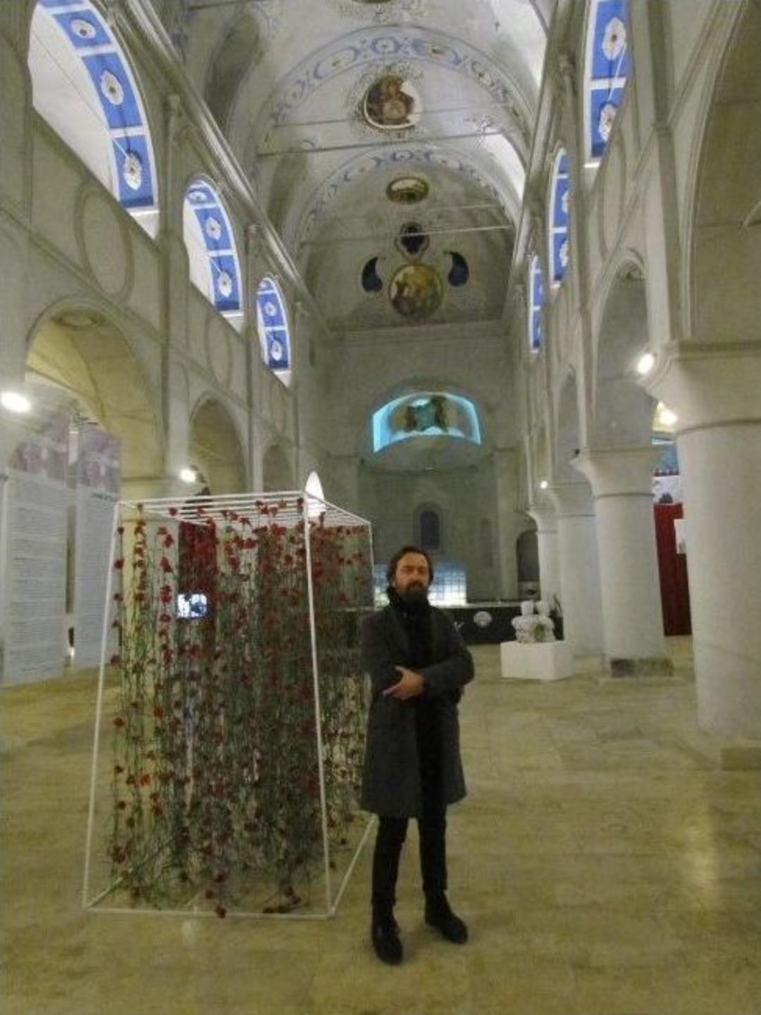 &Ccedil;eşme&rsquo;de Tarihi Mekanda &Ouml;zel Sergi