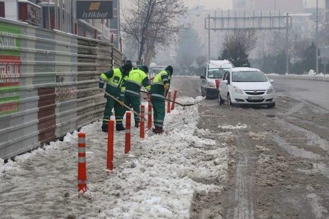 Adıyaman’da Kar Temizleme Çalışmaları