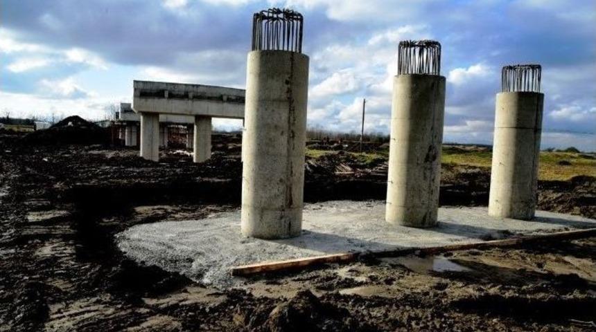 Hacılı&ccedil;ay K&ouml;pr&uuml;s&uuml; Mahalleleri Kavuşturacak