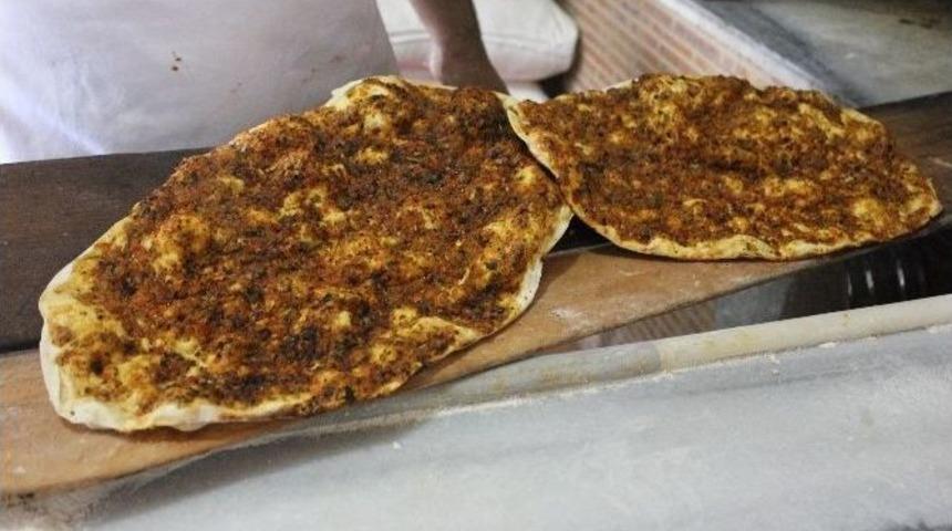 &rsquo;bol Soğanlı-az Kıymalı&rsquo; Lahmacun Devri Kapandı