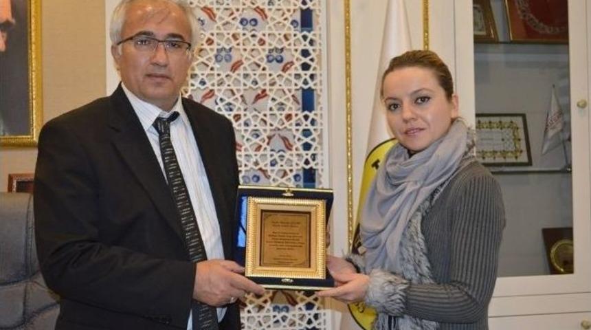 Başkan G&uuml;ler&rsquo;e Bir &Ouml;d&uuml;l Daha