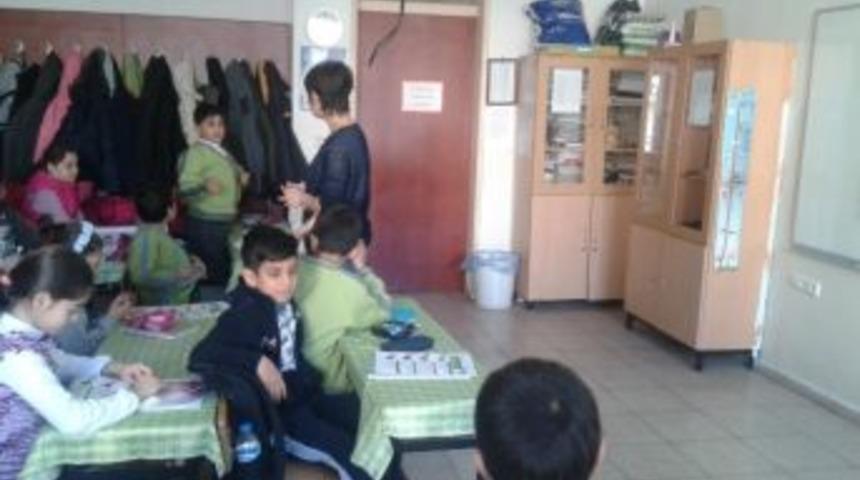 İlk&ouml;ğretim Okulu &Ouml;ğrencileri Obezite Konusunda Uyarıldı