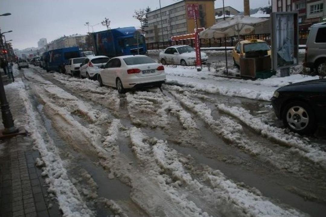 Yozgat&rsquo;ta Cadde Ve Sokaklar G&ouml;le D&ouml;nd&uuml;