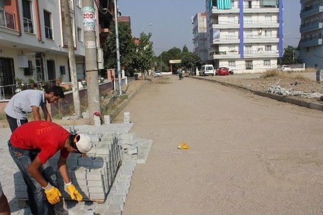 Turgutlu 80 Bin Metrekare Parke Taşıyla Döşendi