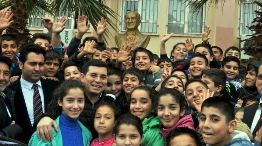 Başkan T&uuml;t&uuml;nc&uuml;&rsquo;den Kepezli &Ouml;ğrencilere M&uuml;jde