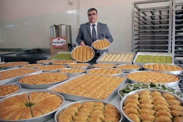 Fıstıkzade’den Gastronomi Ödülüne Tabelalı Destek