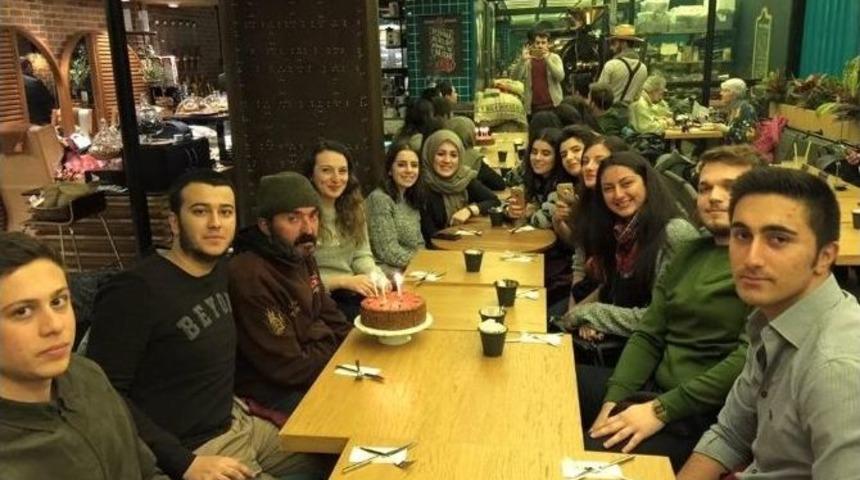 Yeni Yıla Damgasını Vuran Hurdacıya S&uuml;rpriz Doğum G&uuml;n&uuml;