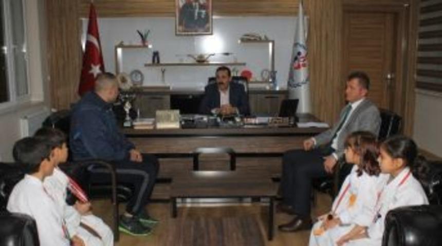 Başarılı Karatecilerden Kısacık&rsquo;a Ziyaret