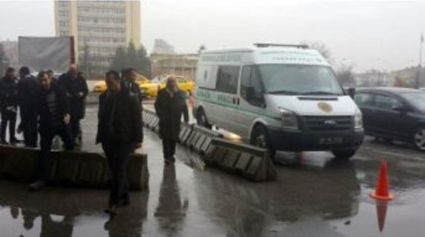 Aşti&rsquo;de Esrarengiz &Ouml;l&uuml;m