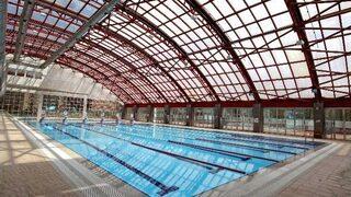 Yenimahalle’de Kar Altında Havuz Keyfi