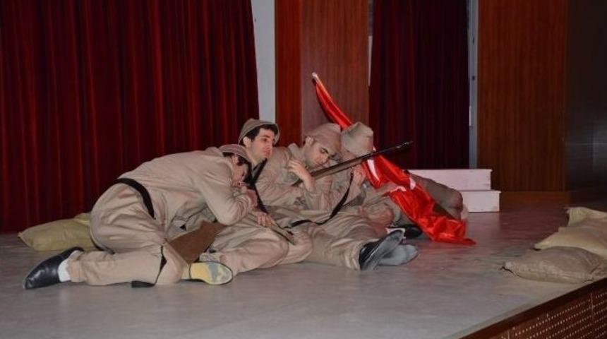 &ldquo;sarıkamış&rdquo; Tiyatro Oyunu Namık Kemal &Uuml;niversitesi&rsquo;nde Sahnelendi