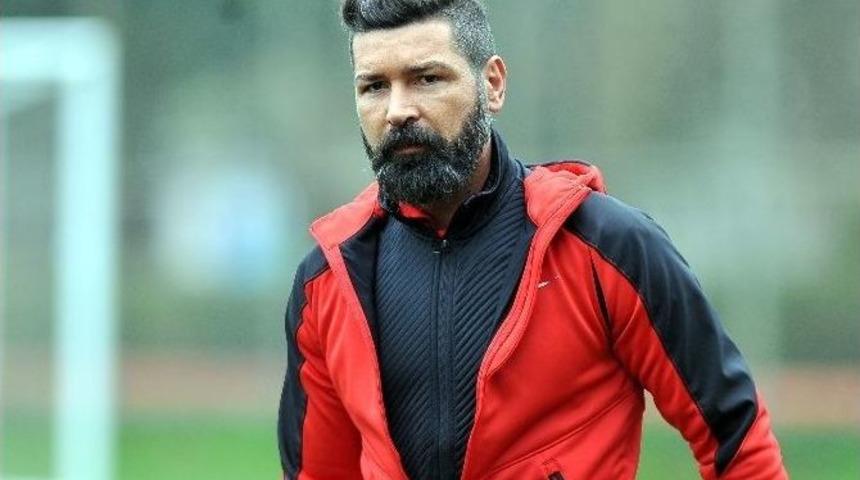 (&ouml;zel Haber) Hakan Kutlu: "y&ouml;netime Cevap Vermeden B&uuml;lent Hoca İle G&ouml;r&uuml;şt&uuml;m"