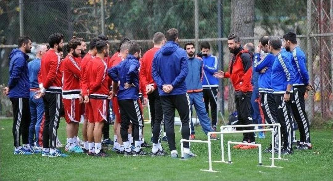 Mersin İdmanyurdu, İkinci Yarı Hazırlıklarını S&uuml;rd&uuml;rd&uuml;