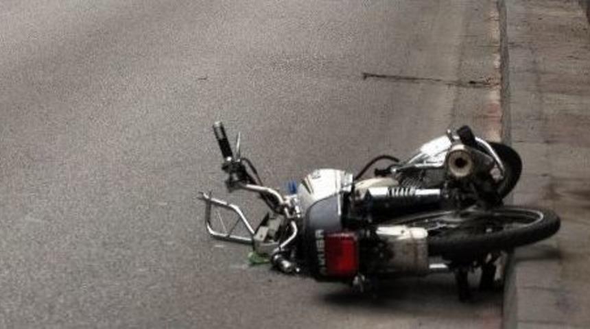 Antalya&rsquo;da Motosiklet Kazası: 1 Yaralı