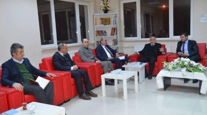 Vali Odabaş, Okul M&uuml;d&uuml;rleriyle Toplantı Yaptı