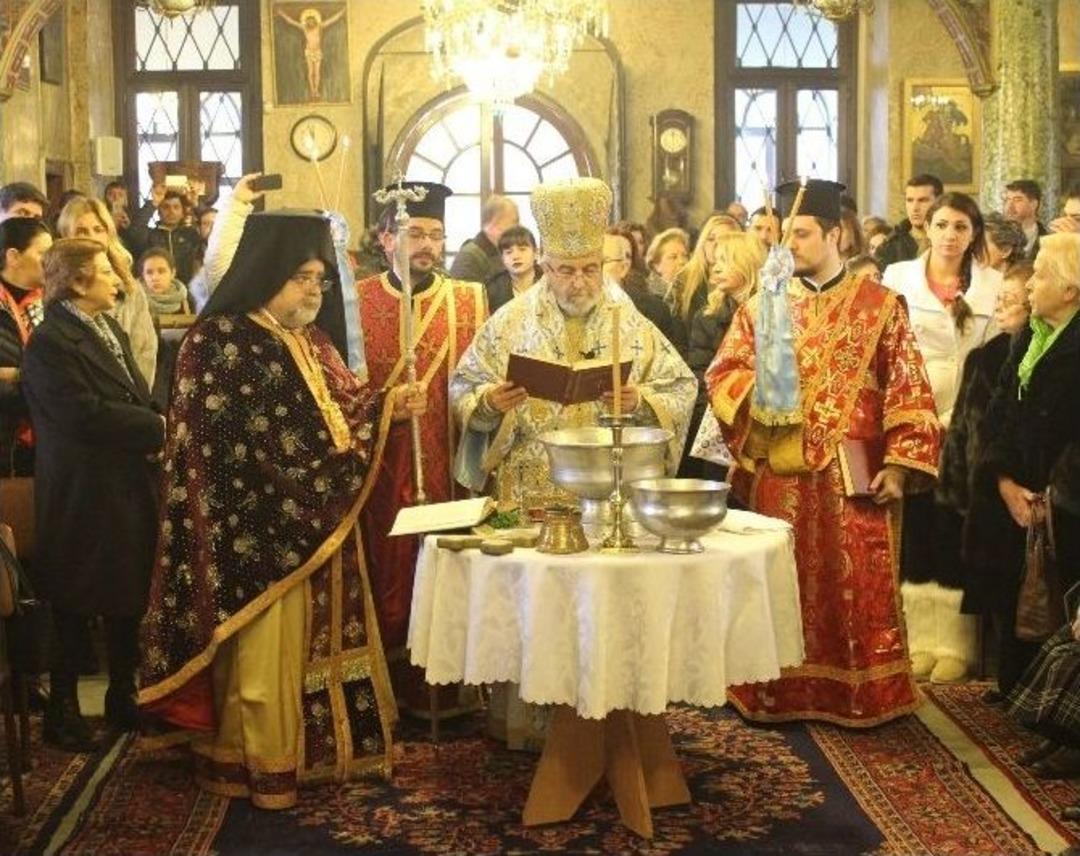 Ha&ccedil; &Ccedil;ıkarma T&ouml;reninde Zılgıtlı Kutlama