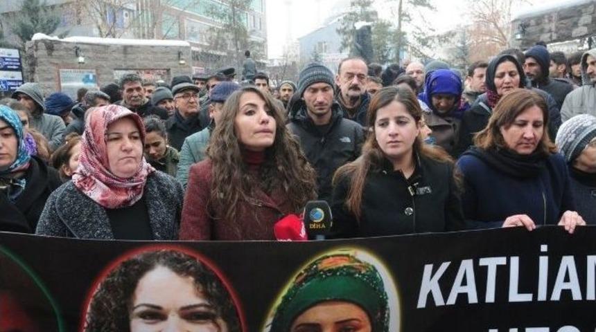 Silopi&rsquo;de &Uuml;&ccedil; Kadının &Ouml;lmesi Protesto Edildi