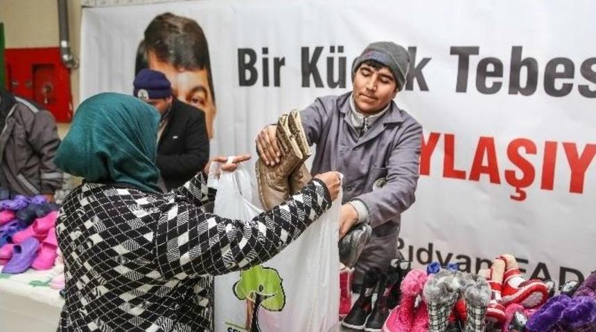 Şehitkamil Dar Gelirli Aileleri Kış G&uuml;n&uuml;de Unutmadı