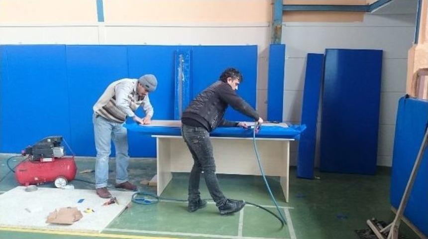 Kapalı Spor Salonu&rsquo;nun Duvarları Artık Daha G&uuml;venli