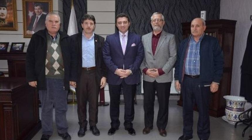 G&ouml;yn&uuml;cekliler Derneği Yeni Y&ouml;netimi Başkan Bakıcı&rsquo;yı Ziyaret Etti