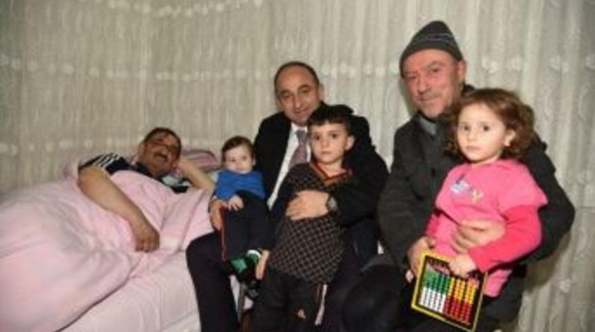 Başkan &Uuml;z&uuml;lmez, Hasta Ziyaretlerine Devam Ediyor