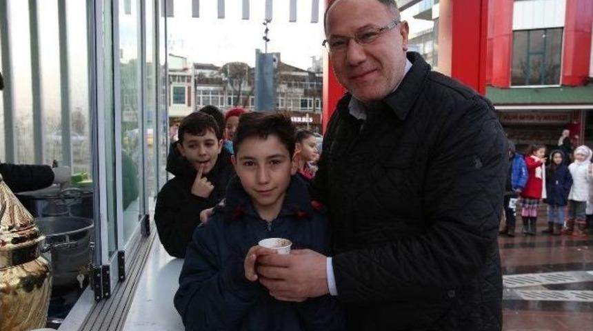 Salep İ&ccedil;erek G&uuml;ne Başlıyorlar