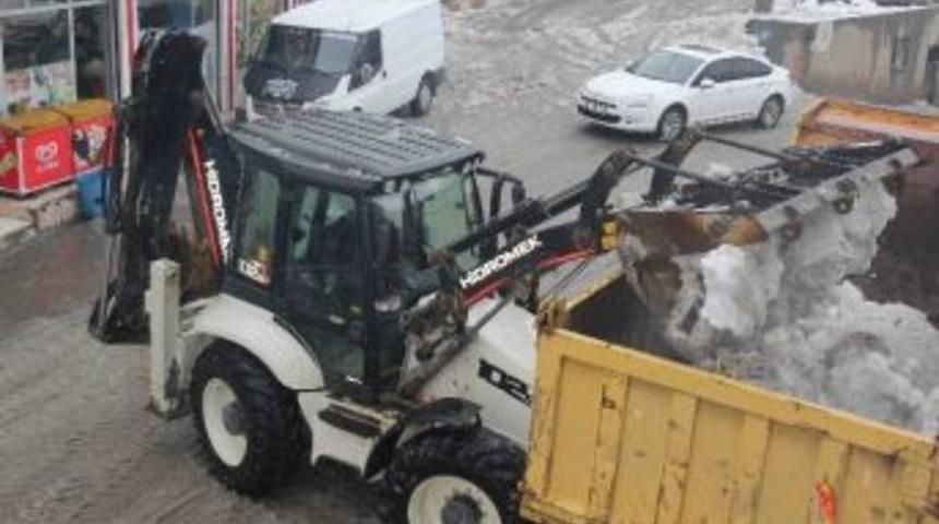 Kulp&rsquo;ta Karla M&uuml;cadele S&uuml;r&uuml;yor