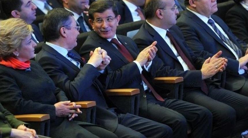 Başkan G&ouml;k&ccedil;ek, Başbakan&rsquo;a Projelerini Anlattı