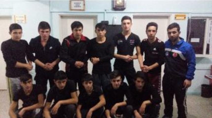 İskilip&rsquo;te Gen&ccedil;ler Profesyonel G&uuml;reş Eğitimi Alacak