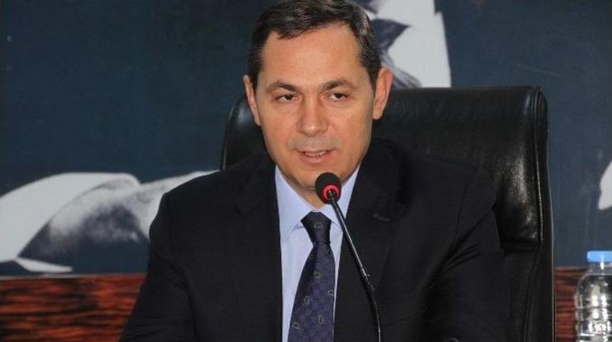 Belediye Başkanı Uysal&rsquo;dan Karla M&uuml;cadeleye İlgin&ccedil; Yorum