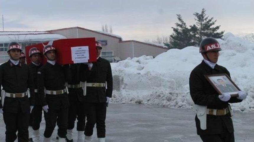 Şehit Uzman &Ccedil;avuş Memleketine Uğurlandı